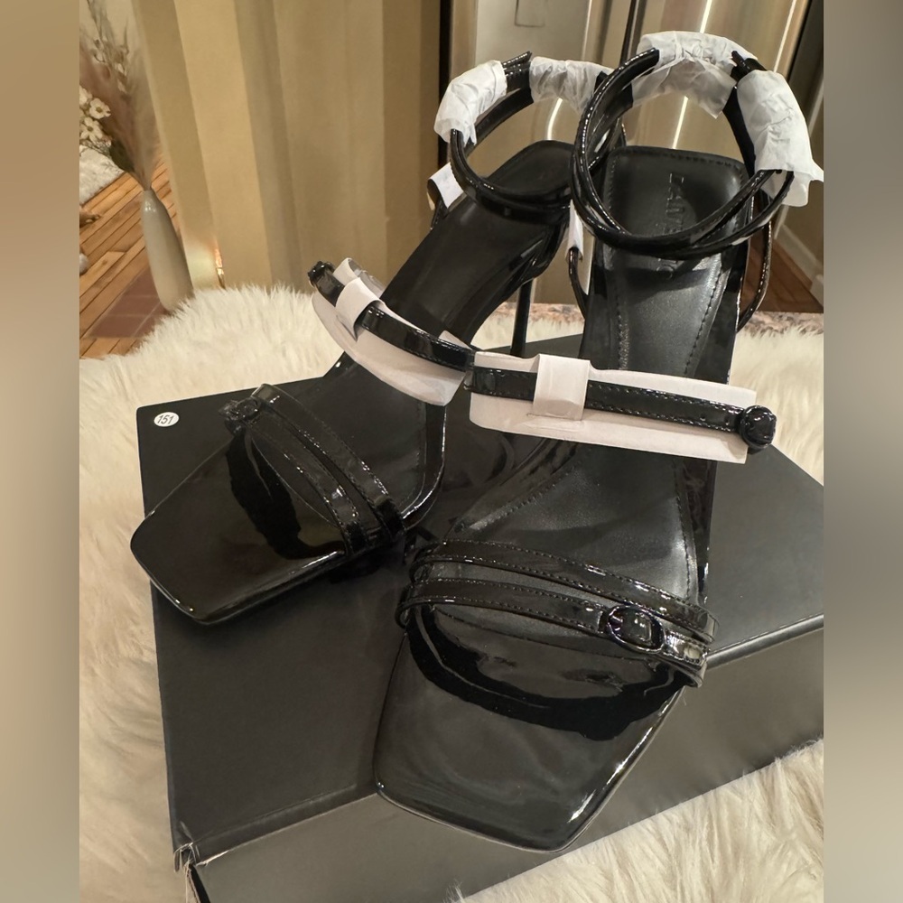 D'Amelio Black Patent Heels